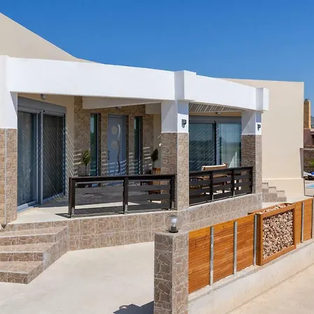 Ifigeneia Villa *